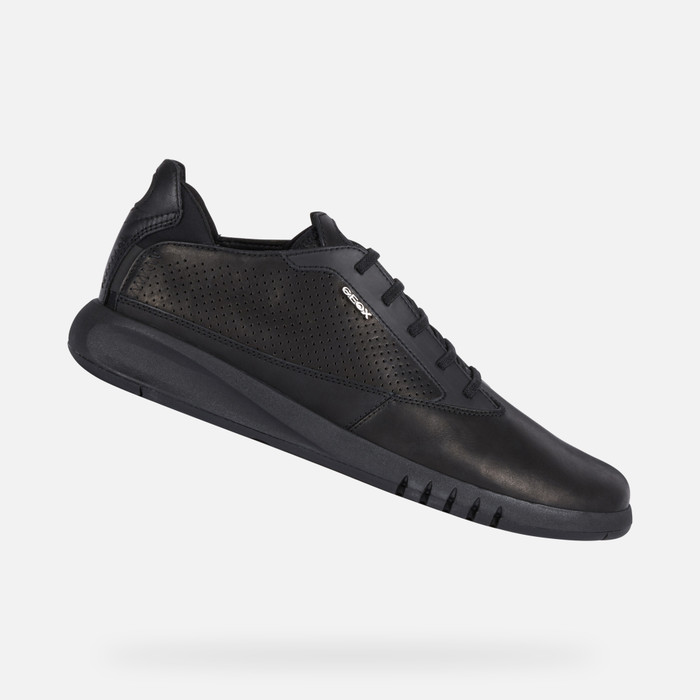 Geox® AERANTIS: Men\'s Black Low Top Sneakers | Geox® FW22