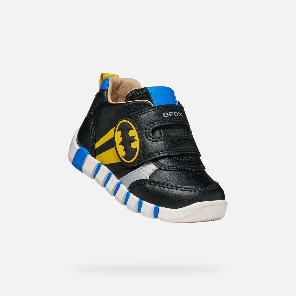 Chaussures premiers pas Batman IUPIDOO B&Eacute;B&Eacute; GAR&Ccedil;ON Noir/Jaune - image number 4 | GEOX