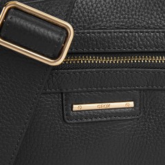 blandine woman — black 6