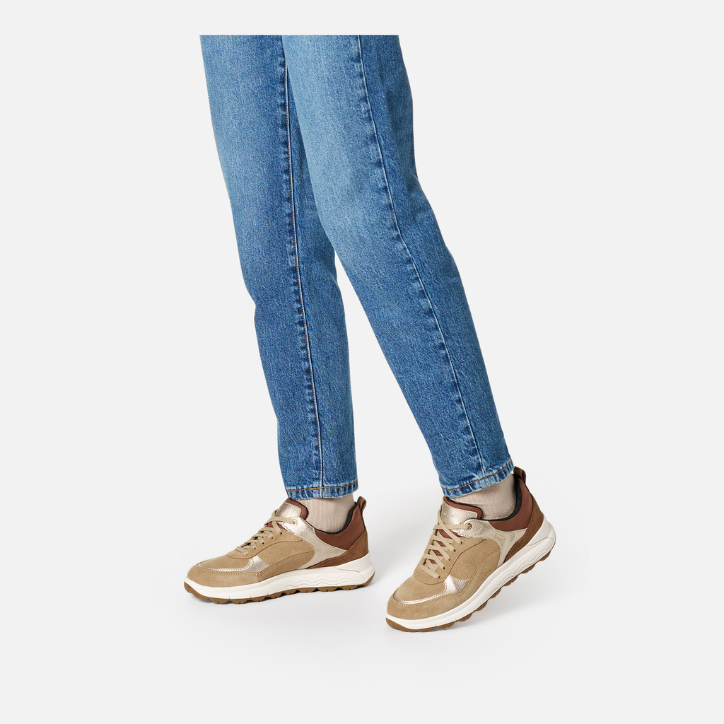 Waterproof trainers SPHERICA 4X4 ABX WOMAN Dark sand/Light gold - image number 2 | GEOX