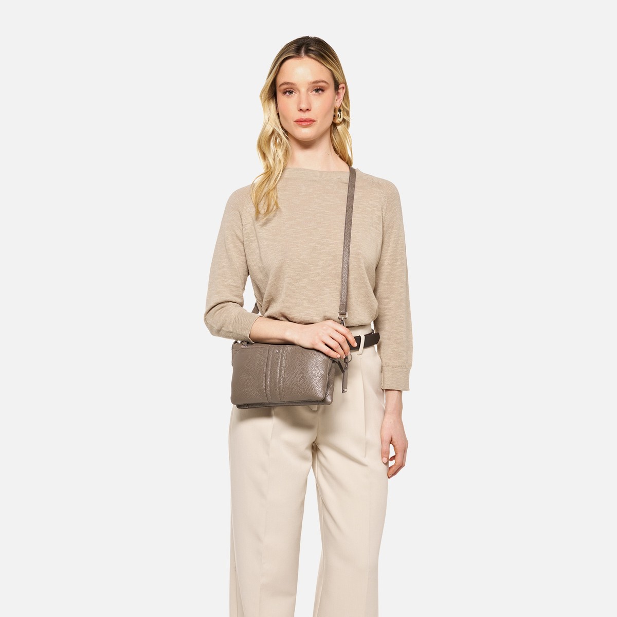 claree woman — dove_grey
