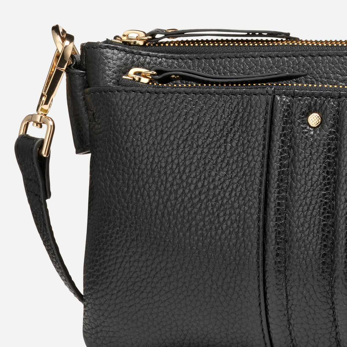 claree woman — black