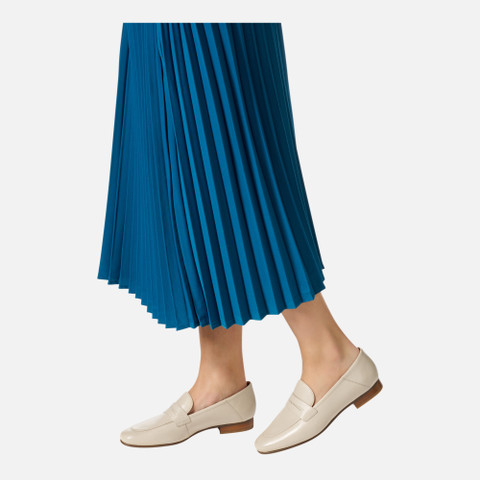 leather loafers MANTINEA WOMAN Papyrus - image number 2 | GEOX