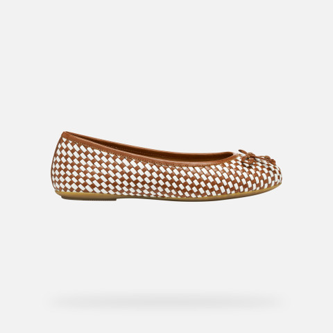 Leather ballerina flats PALMARIA WOMAN Camel/Papyrus - image number 1 | GEOX