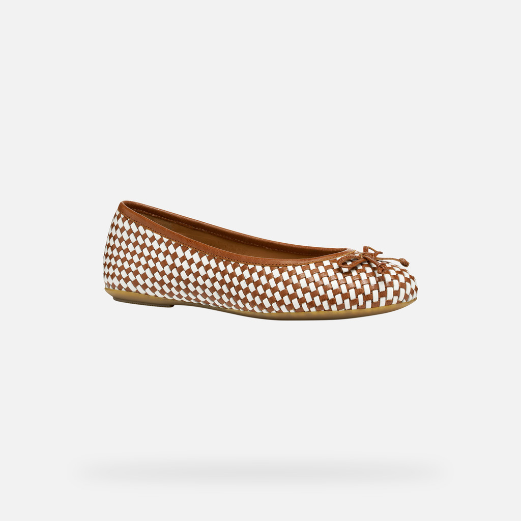 Leather ballerina flats PALMARIA WOMAN Camel/Papyrus - image number 2 | GEOX