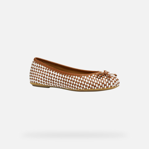 Leather ballerina flats PALMARIA WOMAN Camel/Papyrus - image number 2 | GEOX