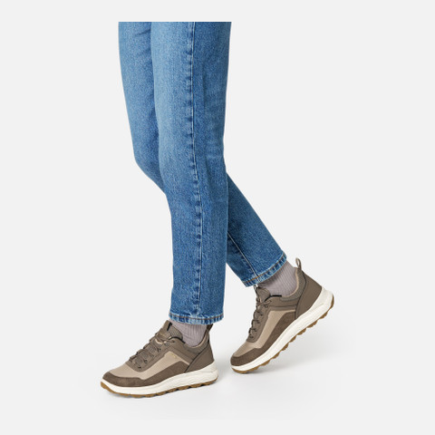 Waterproof trainers SPHERICA 4X4 ABX WOMAN Powder/Taupe - image number 2 | GEOX