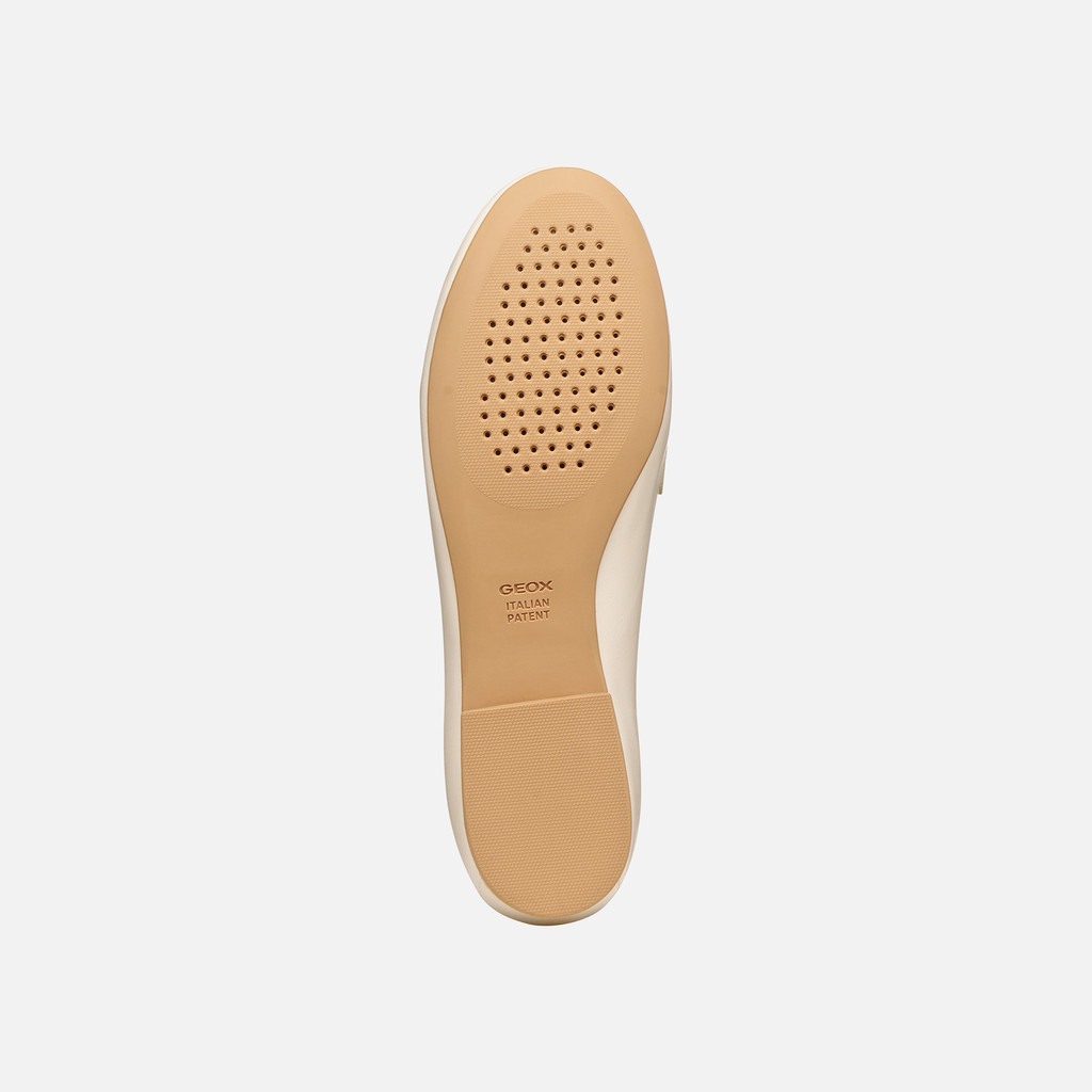Mocassins en cuir NEW PALMARIA FEMME Blanc cassé - image number 6 | GEOX