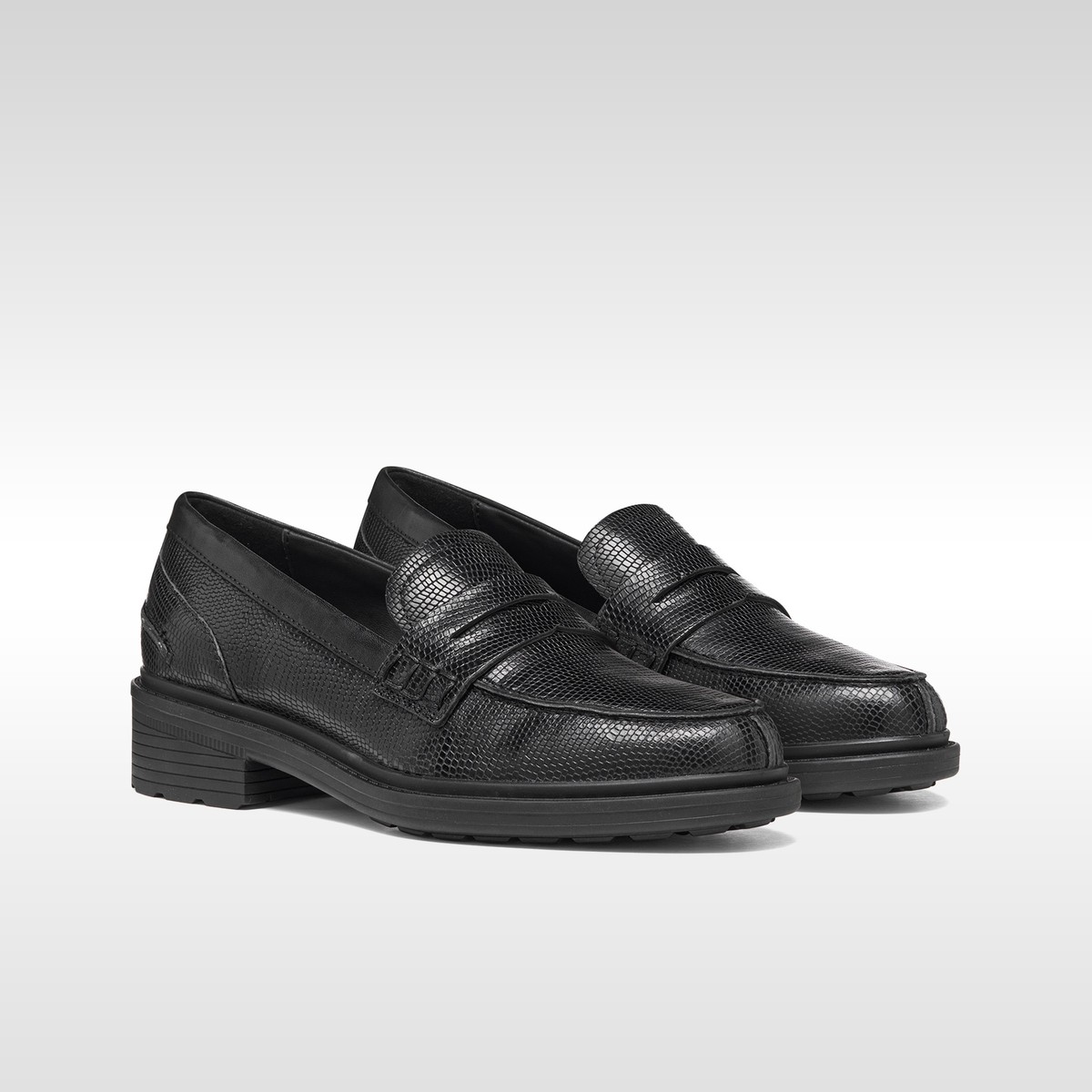 walk pleasure b woman — black