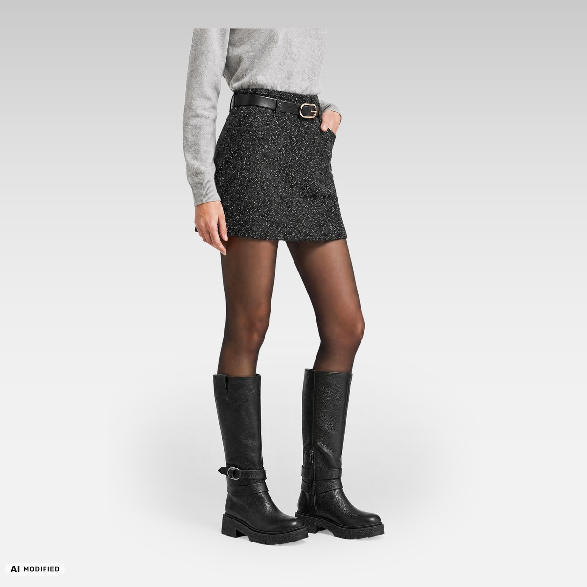 eivette woman — black