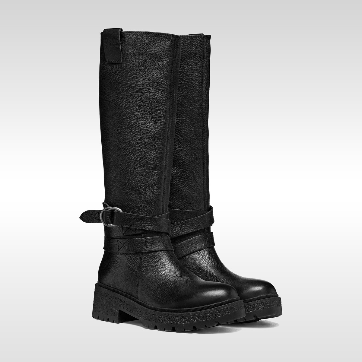 eivette woman — black