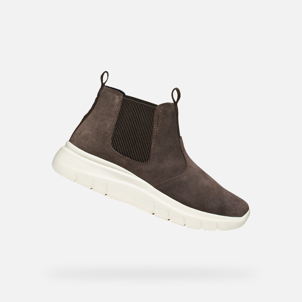 Chelsea boots PLUMMERY WOMAN Chocolate - image number 0 | GEOX