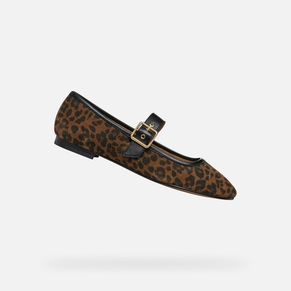 azlea woman — cognac