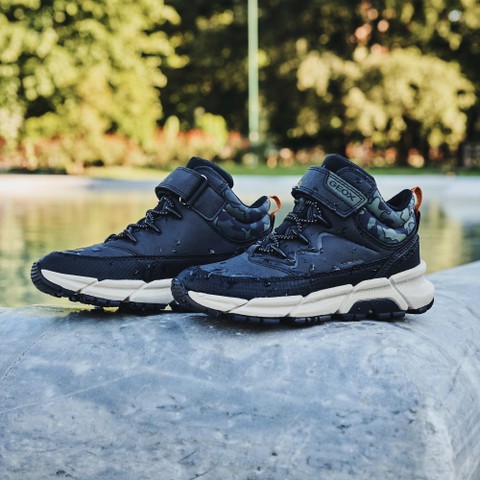 Botins imperme&aacute;veis FLEXYPER PLUS ABX MENINO Preto/Verde militar - image number 1 | GEOX