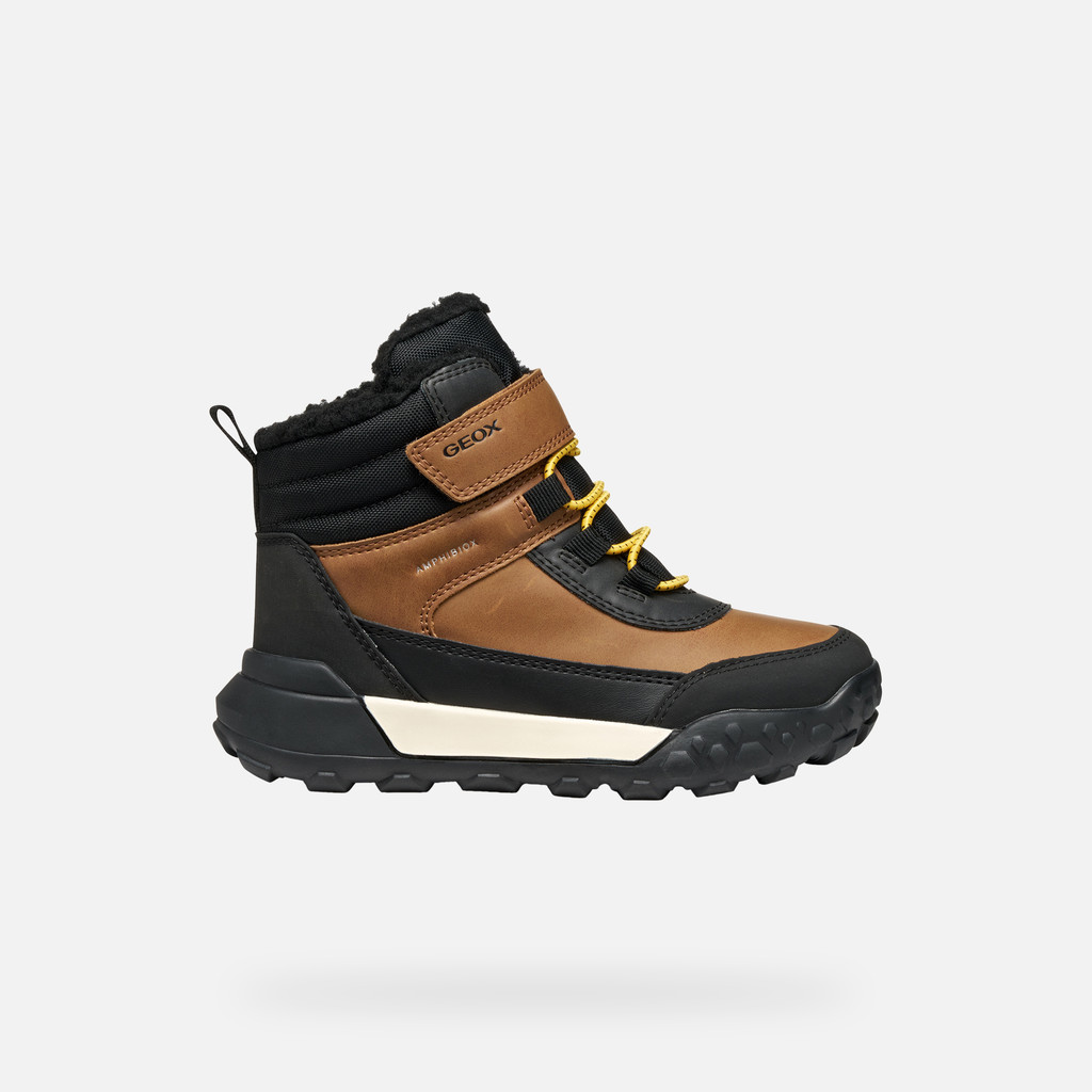 Winter boots TREKKYUP ABX JUNIOR Light Brown/Black - image number 1 | GEOX