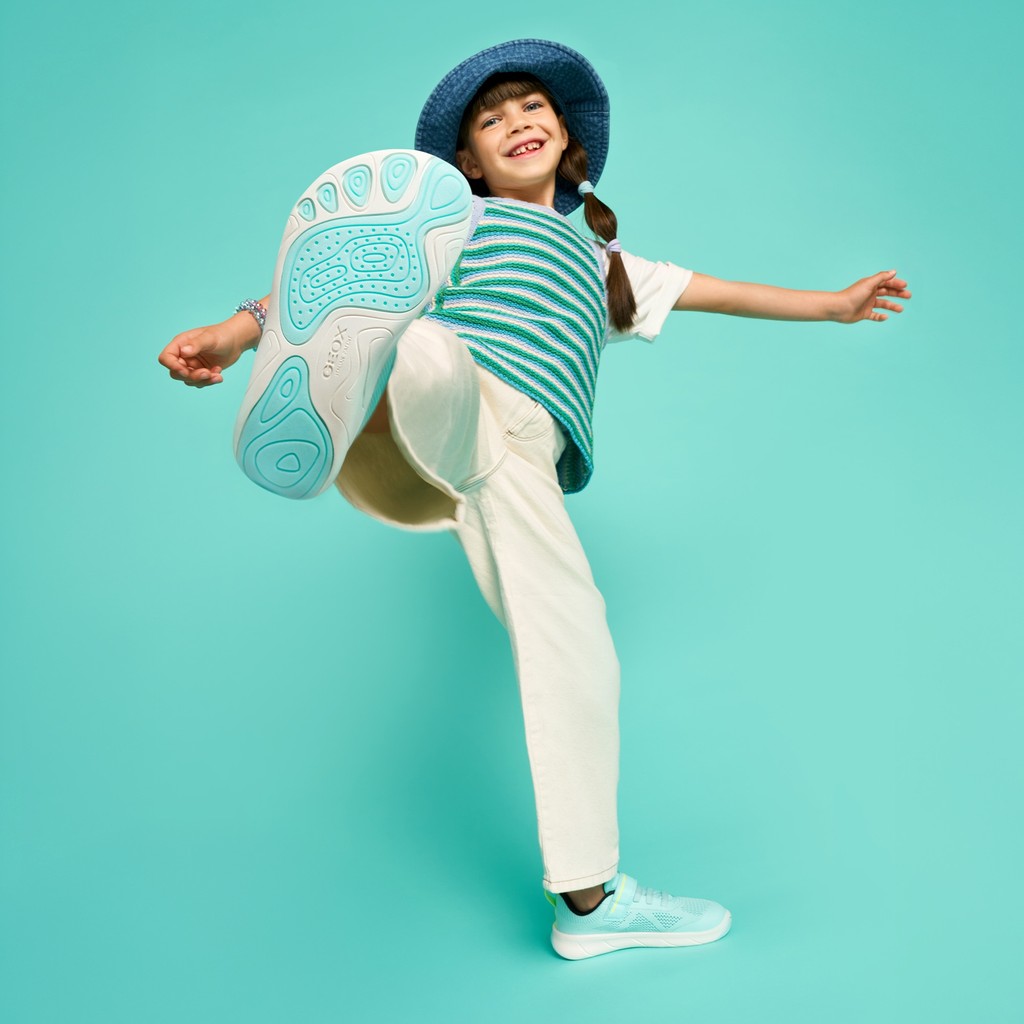 Caskets en toile FOOT-RUN FILLE Bleu eau/Vert acidul&eacute; - image number 1 | GEOX