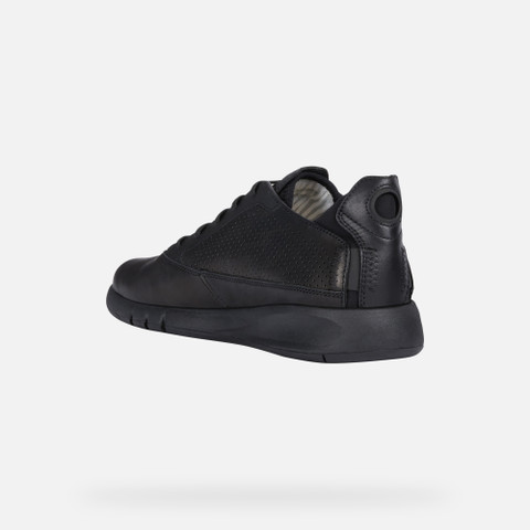 Geox® AERANTIS: Men's Black Low Top Sneakers | Geox® FW22