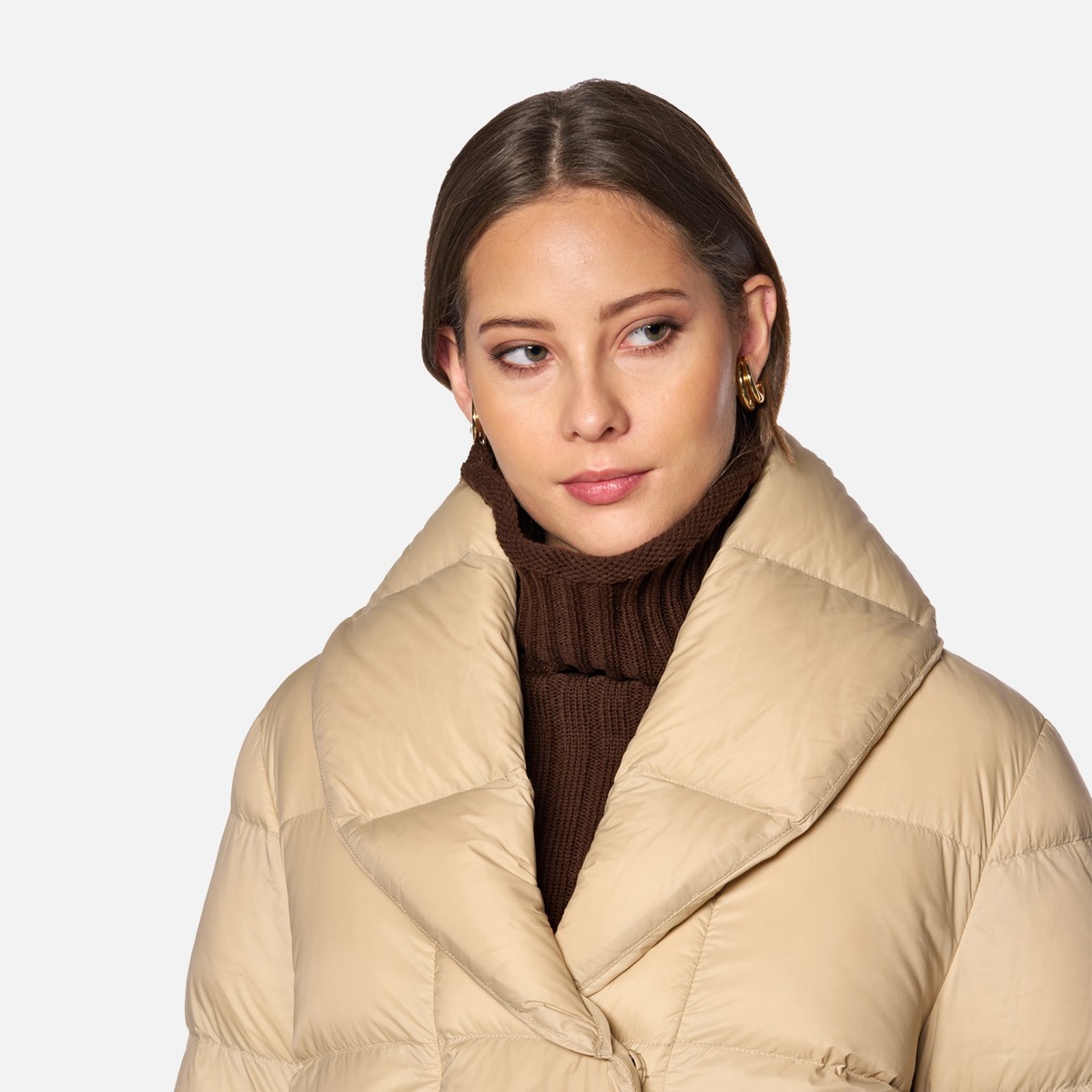 emmeleny woman — nougat