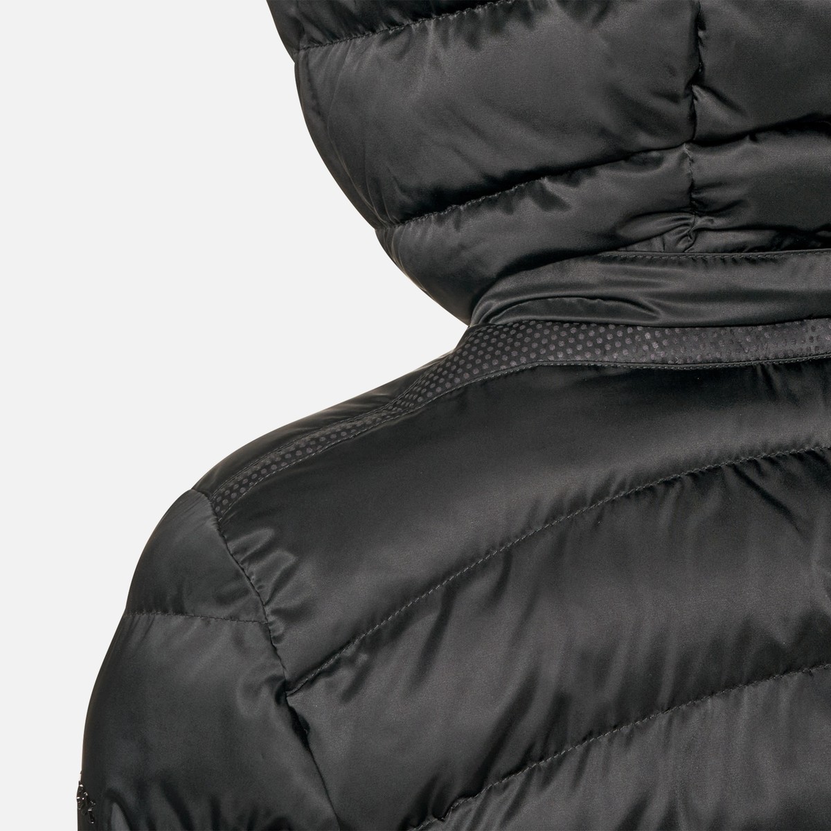 zosma woman — black